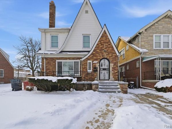 17141 Greenlawn Street, Detroit, MI 48221