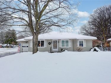 7 Allwood Drive, Rochester, NY 14617