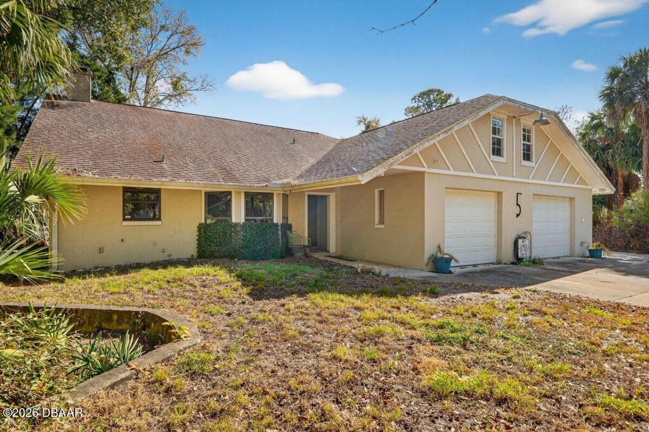 5 Village Drive, Ormond Beach, FL 32174 Main Photo