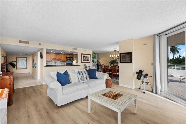 176 Helios Drive, Unit 106, Jupiter, FL 33477 Photo