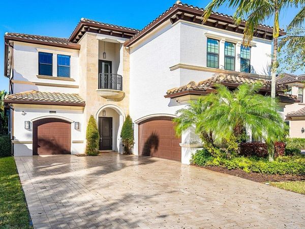 8221 Banpo Bridge Way, Delray Beach, FL 33446