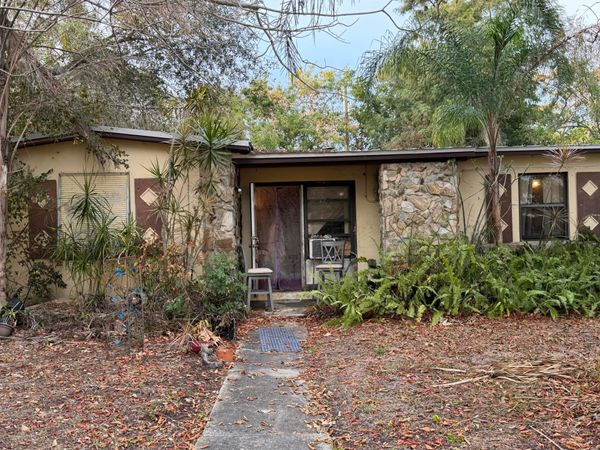 490 SE Sandia Avenue, Port St. Lucie, FL 34983