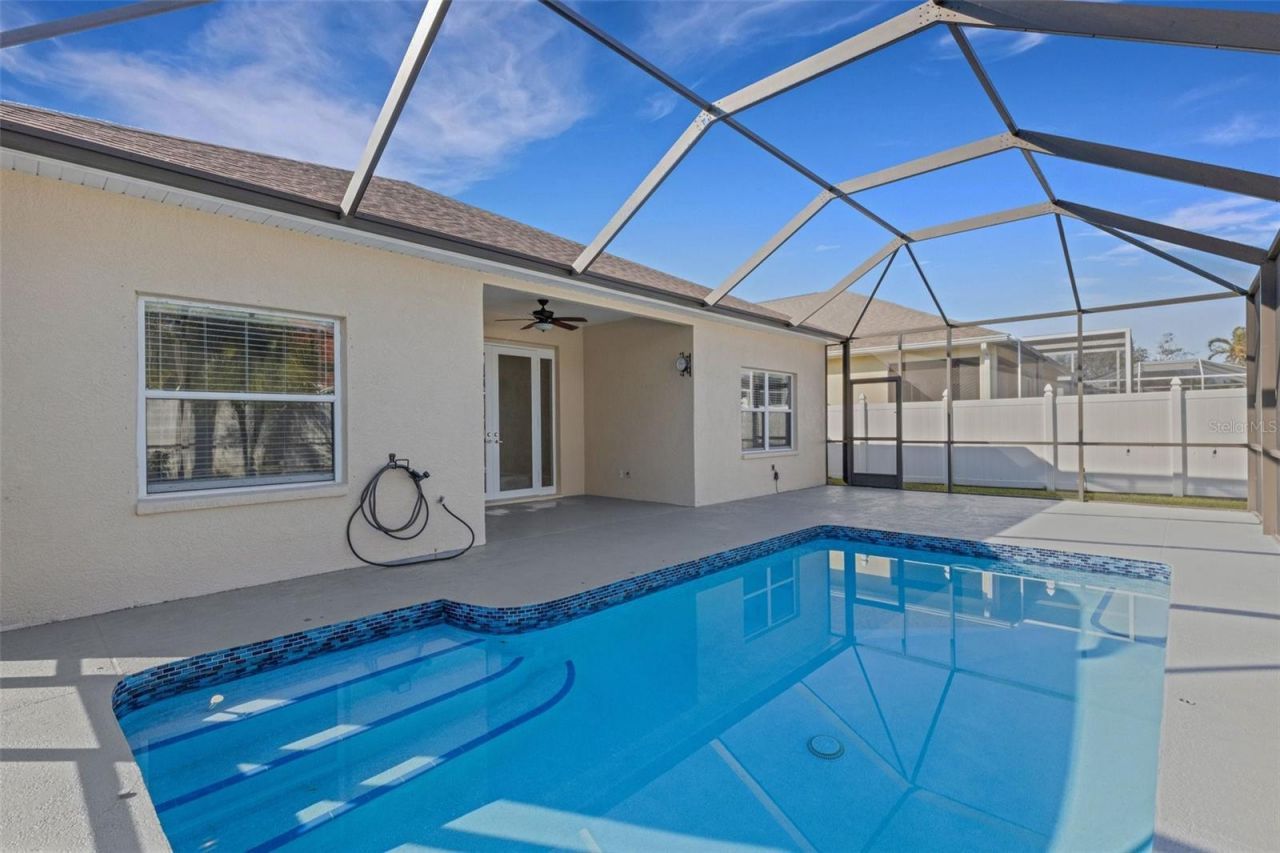 12319 Tall Pines Way, Lakewood Ranch, FL 34202 Photo