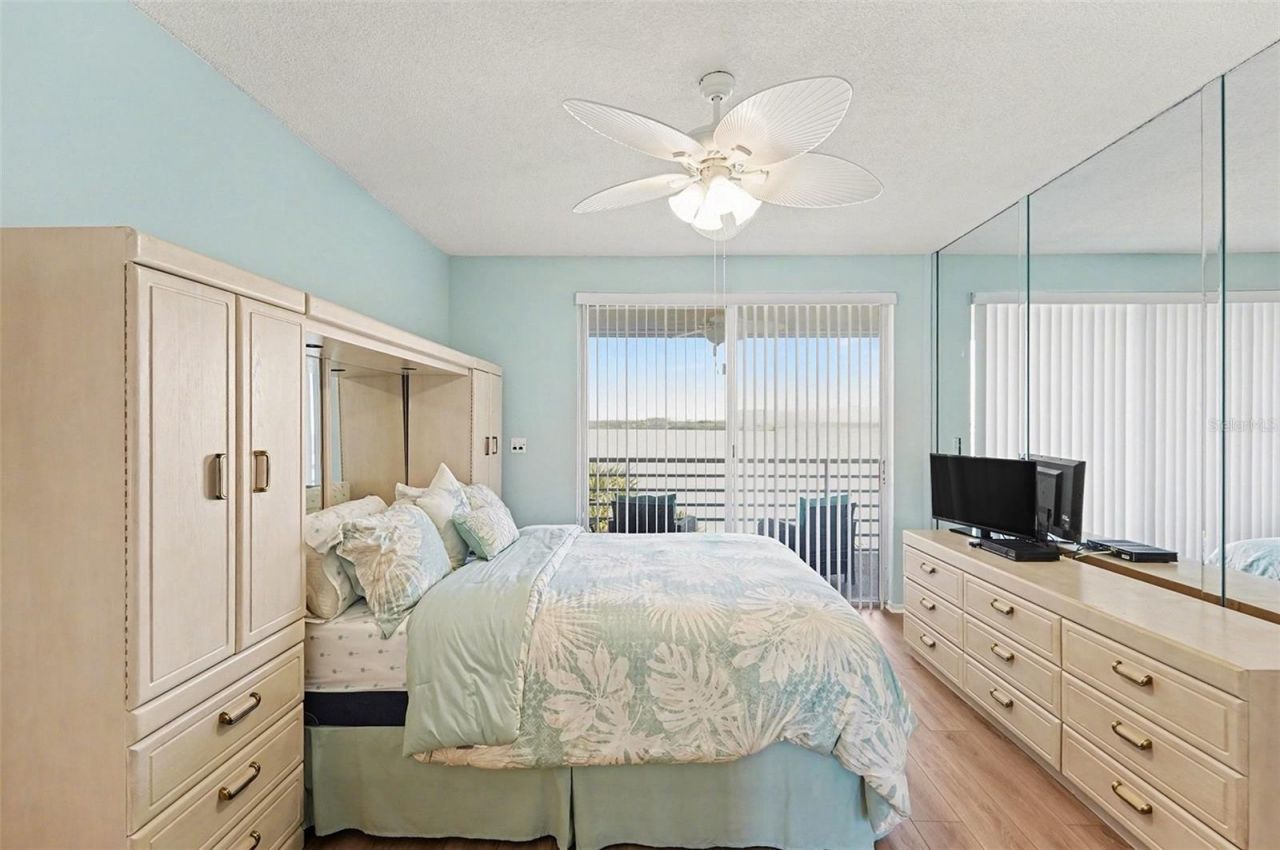 8021 Sailboat Key Boulevard S, Unit 304, Saint Pete Beach, FL 33707 Photo