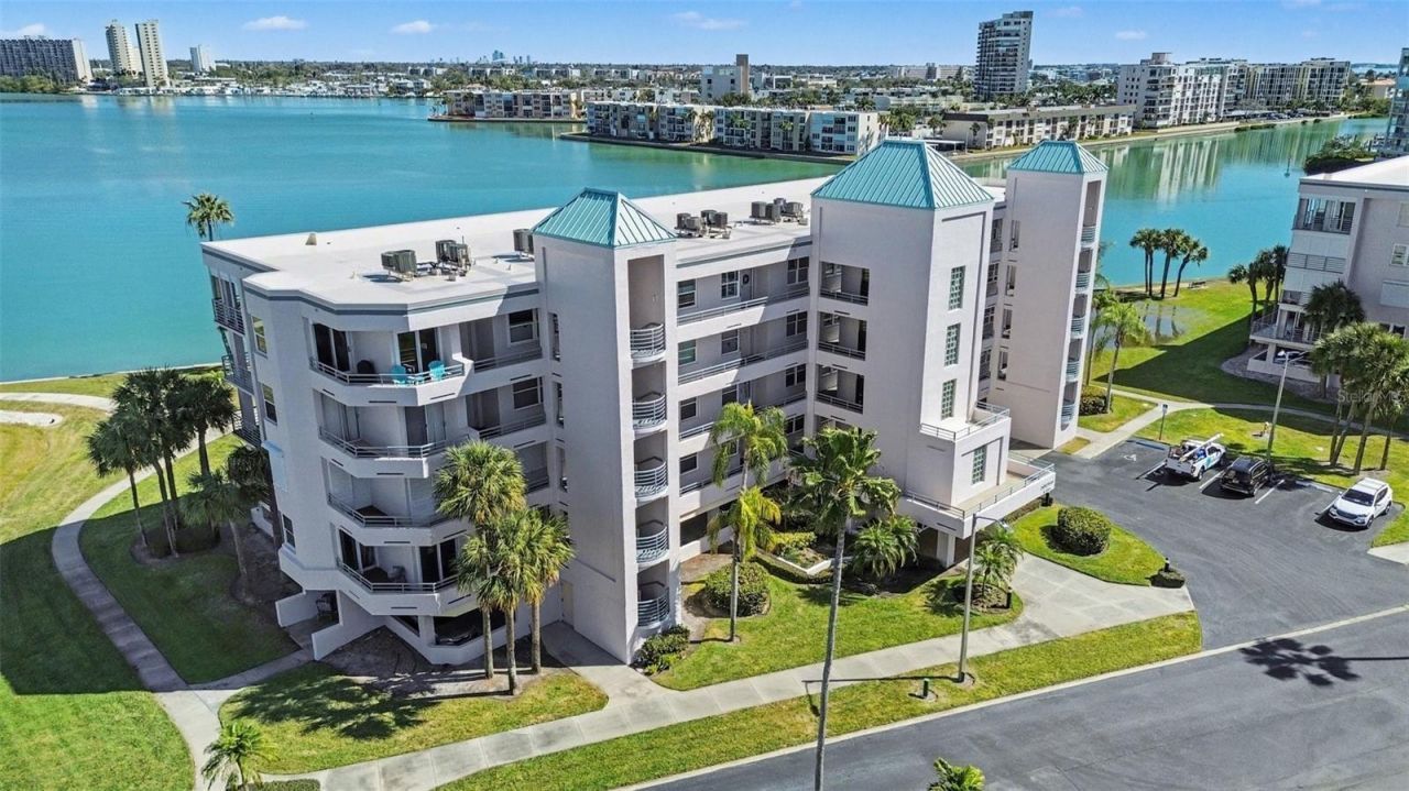 8021 Sailboat Key Boulevard S, Unit 304, Saint Pete Beach, FL 33707 Photo