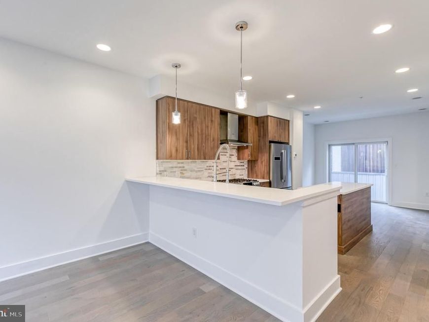 630 N 5th Street, Philadelphia, PA 19123 Main Photo