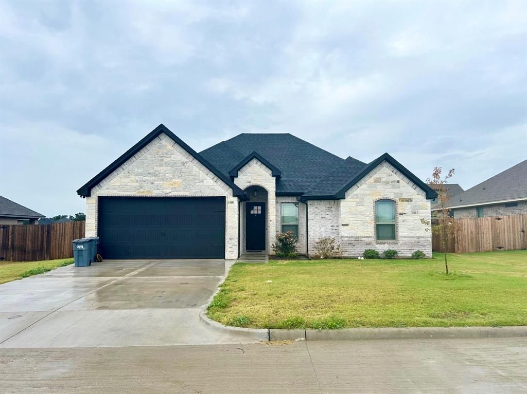 1311 Oleander Drive, Tolar, TX 76476 Main Photo