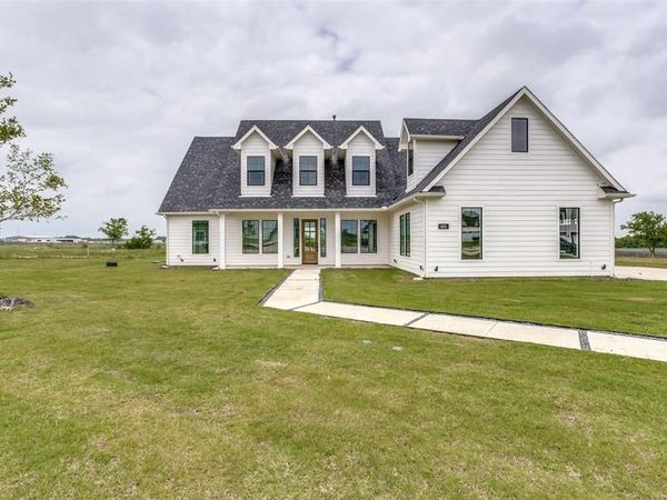 805 Concord Court, Nevada, TX 75173