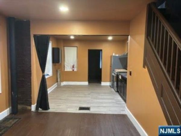 30 Klagg Avenue, TRENTON, NJ 08695