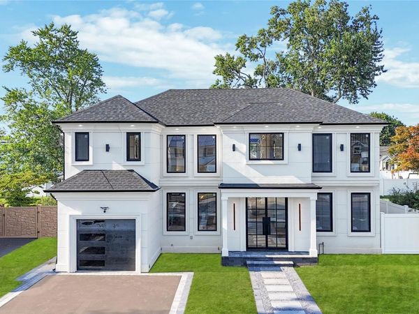 2497 Tonquin Street, East Meadow, NY 11554