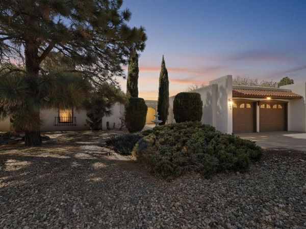 1037 Santa Ana Avenue SE, Albuquerque, NM 87123