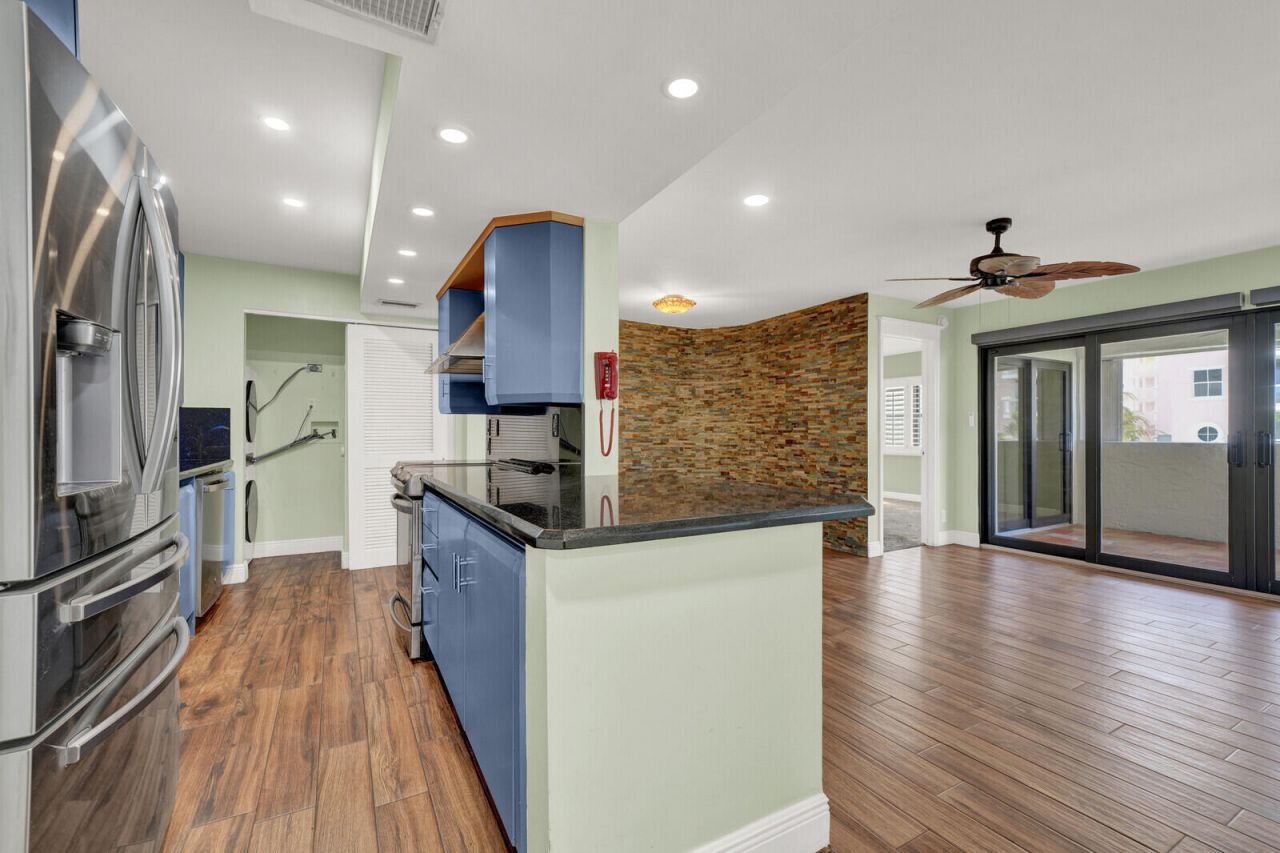 330 SE 20th Avenue, Unit 314, Deerfield Beach, FL 33441 Photo