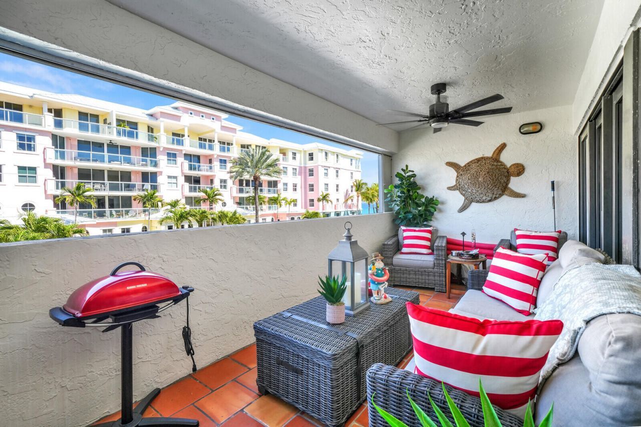 330 SE 20th Avenue, Unit 314, Deerfield Beach, FL 33441 Photo