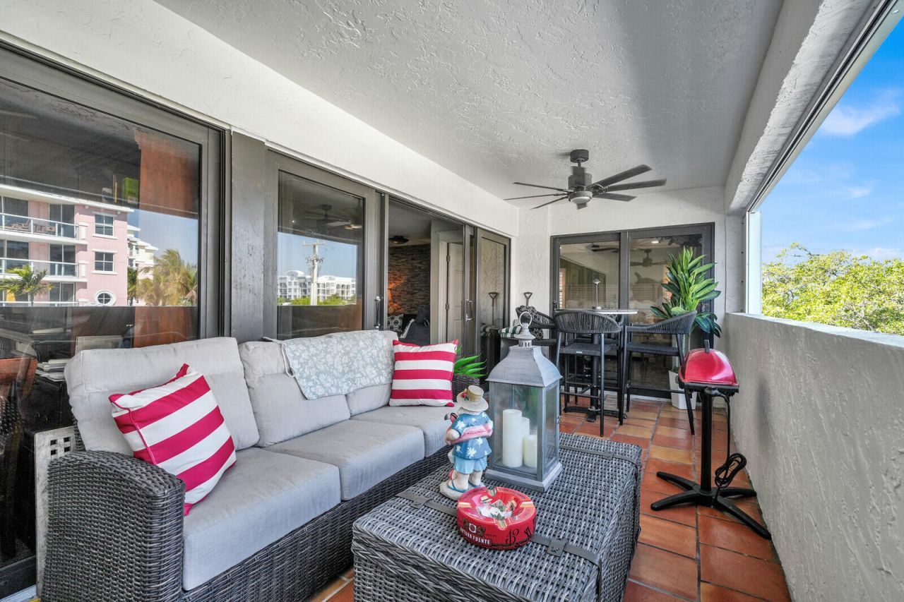 330 SE 20th Avenue, Unit 314, Deerfield Beach, FL 33441 Photo