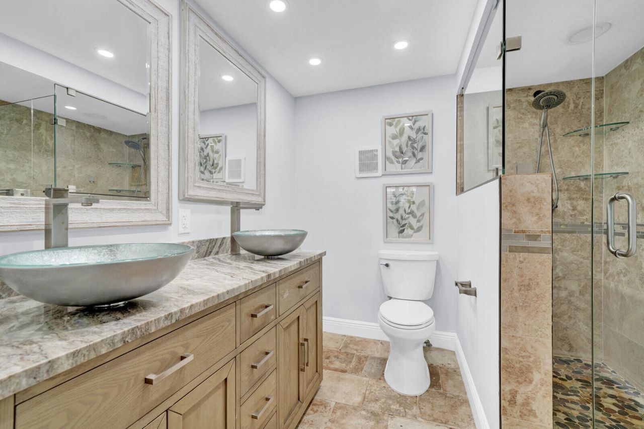 330 SE 20th Avenue, Unit 314, Deerfield Beach, FL 33441 Photo