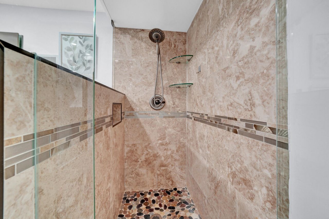 330 SE 20th Avenue, Unit 314, Deerfield Beach, FL 33441 Photo
