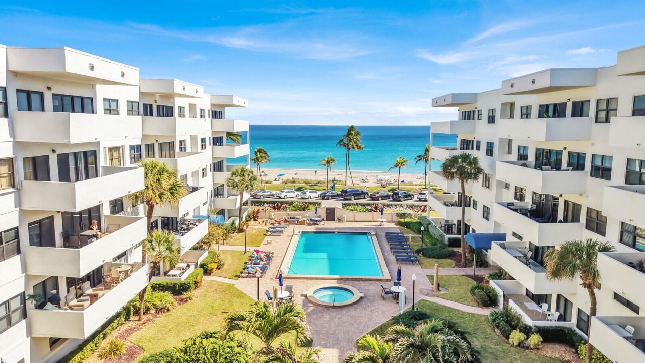 330 SE 20th Avenue, Unit 314, Deerfield Beach, FL 33441 Photo