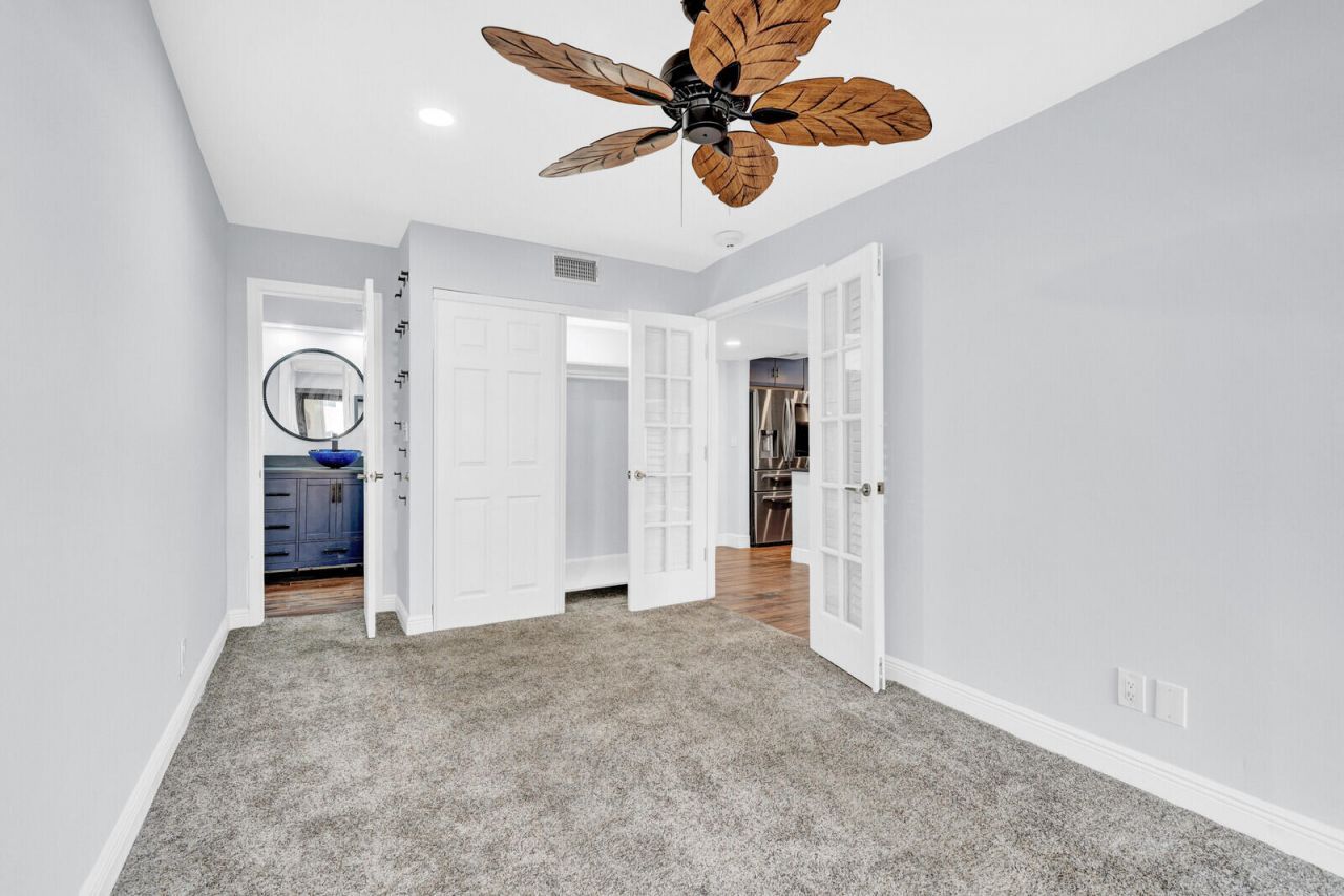 330 SE 20th Avenue, Unit 314, Deerfield Beach, FL 33441 Photo
