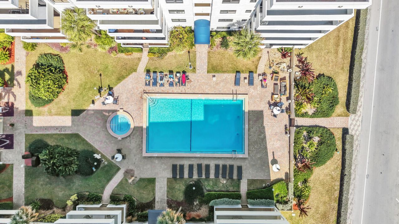 330 SE 20th Avenue, Unit 314, Deerfield Beach, FL 33441 Photo