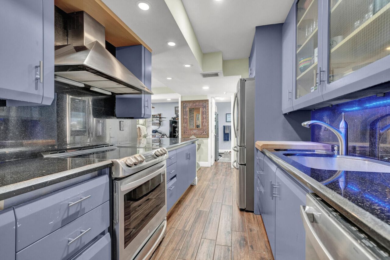 330 SE 20th Avenue, Unit 314, Deerfield Beach, FL 33441 Photo