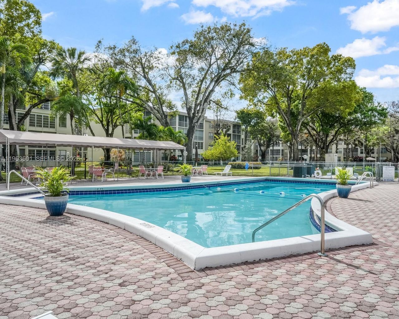 2900 NW 48th Ter , Unit 117, Lauderdale Lakes, FL 33313 Photo