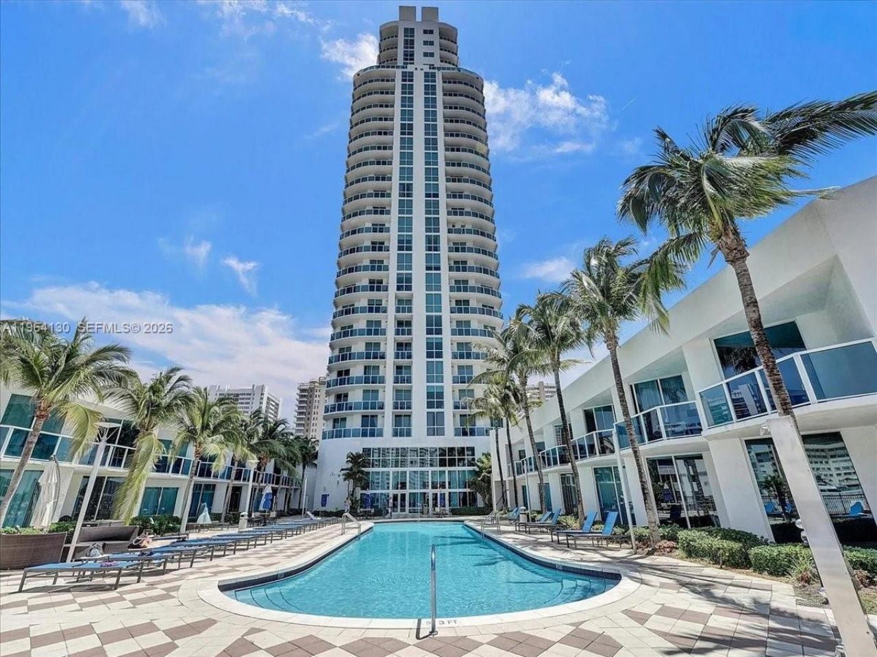 1945 S Ocean Dr, Unit 709, Hallandale Beach, FL 33009 Photo