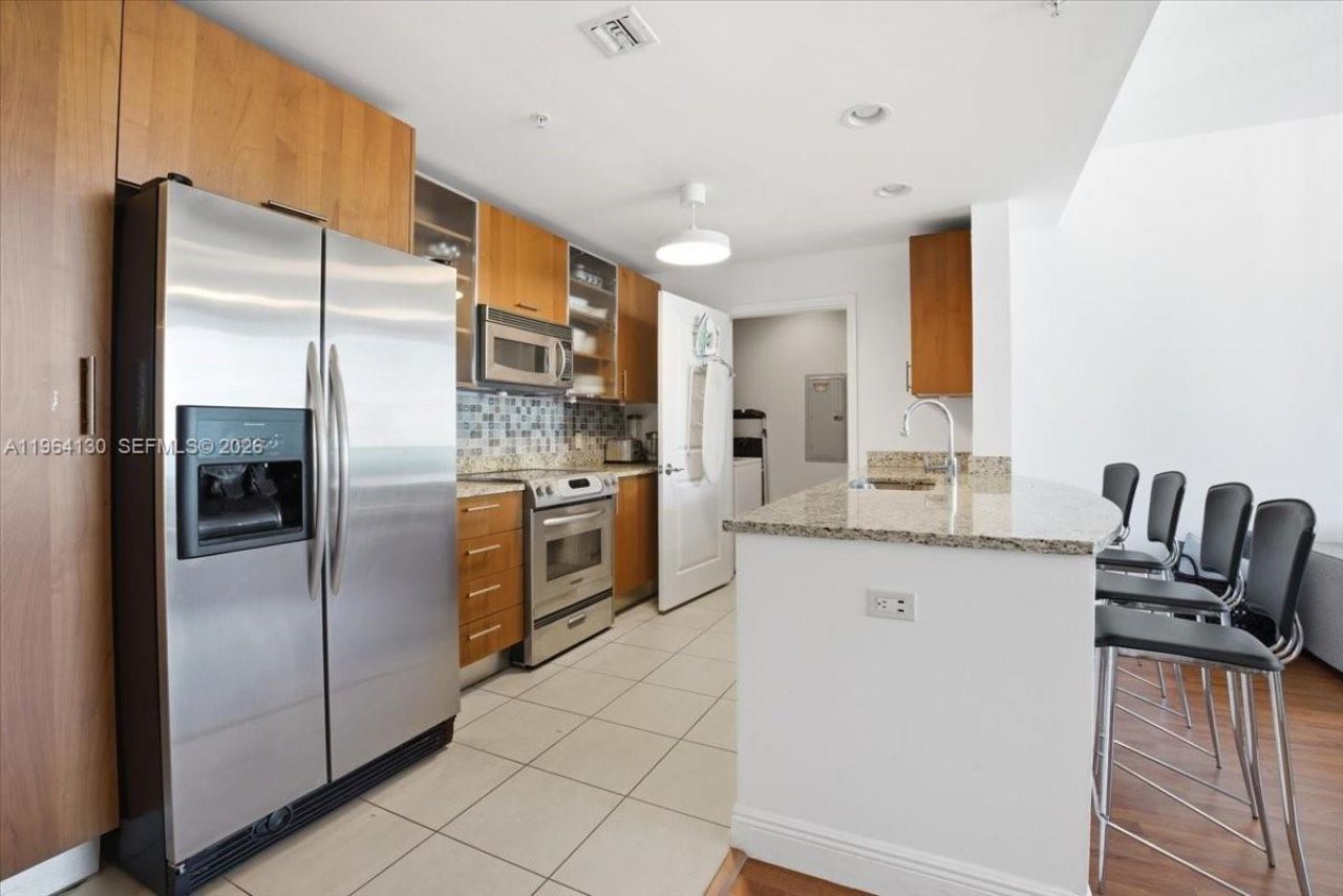 1945 S Ocean Dr, Unit 709, Hallandale Beach, FL 33009 Photo