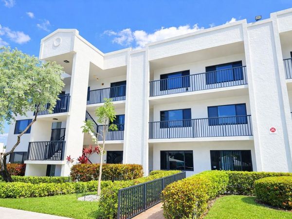 10722 W Clairmont Cir, Unit 102, Tamarac, FL 33321