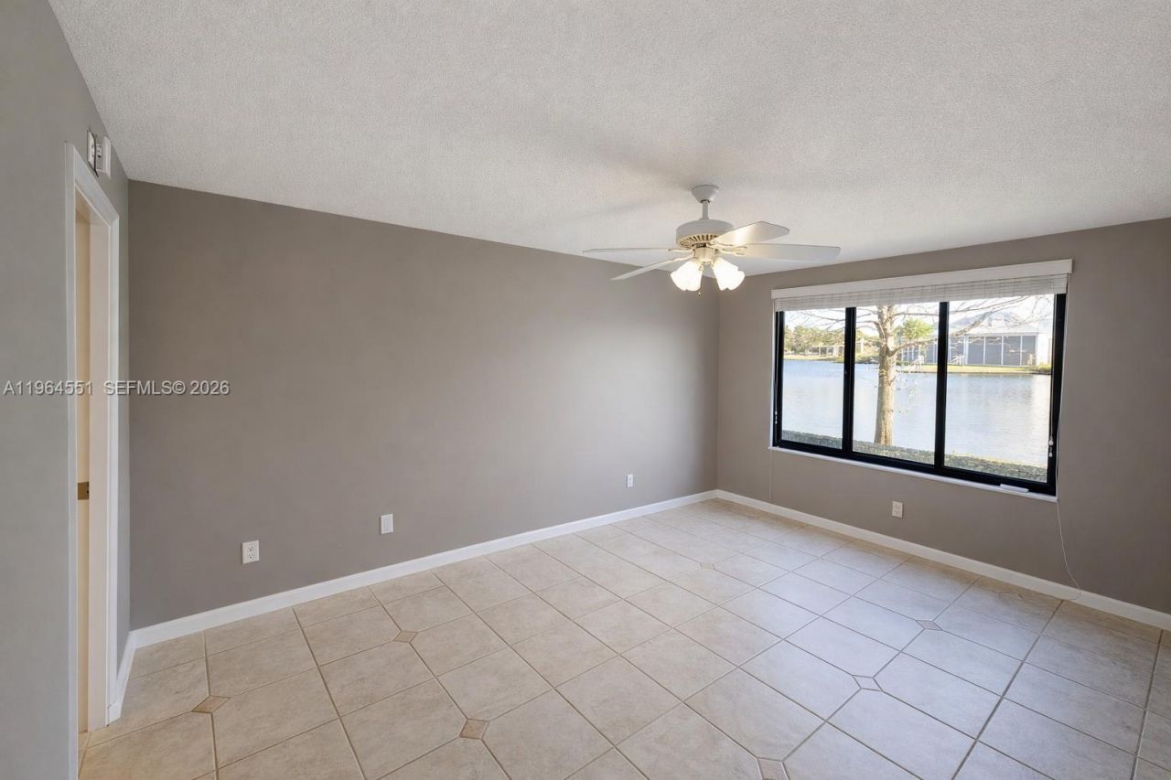 10722 W Clairmont Cir, Unit 102, Tamarac, FL 33321 Photo