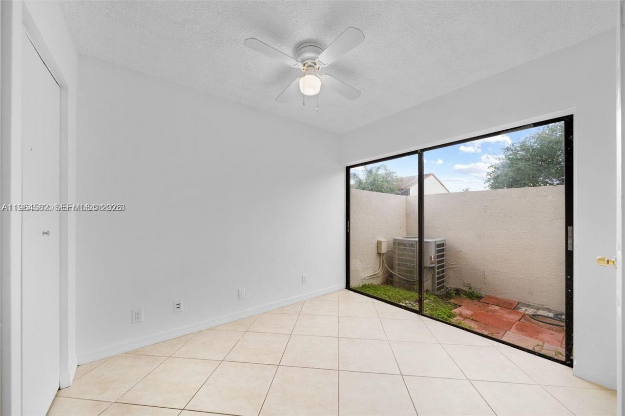 7041 SW 42nd Pl, Davie, FL 33314 Photo