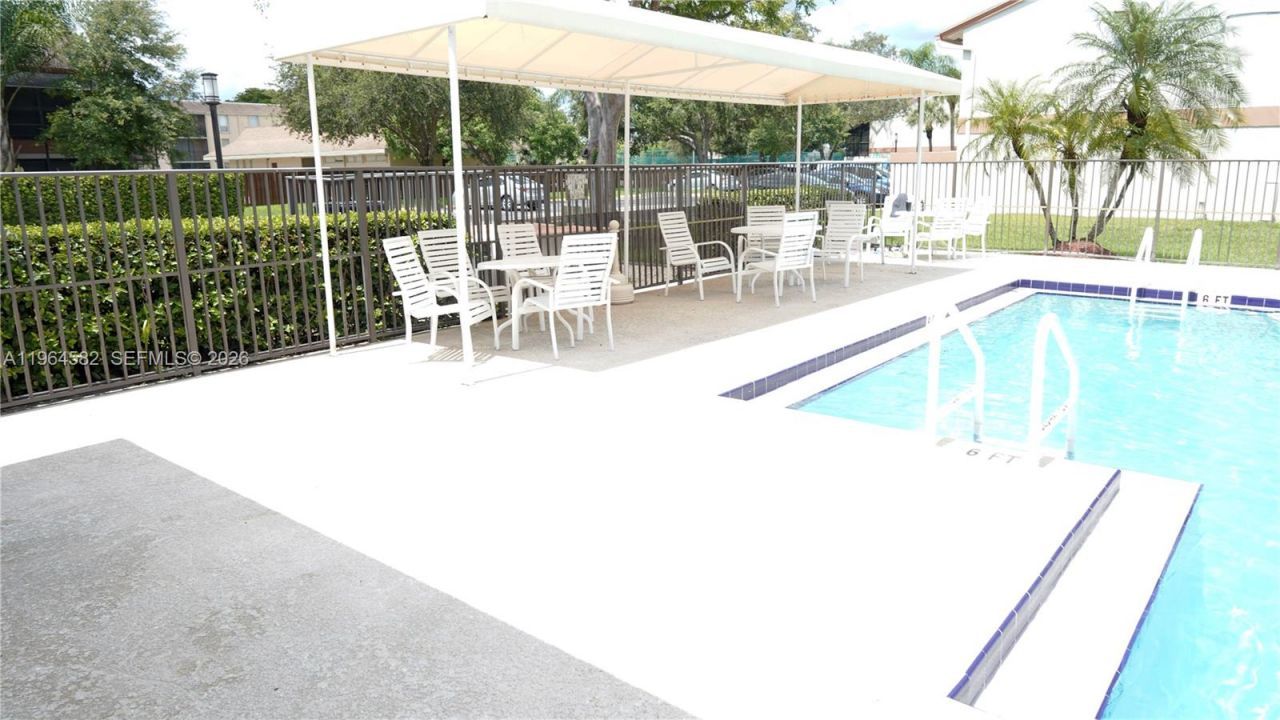 7041 SW 42nd Pl, Davie, FL 33314 Photo