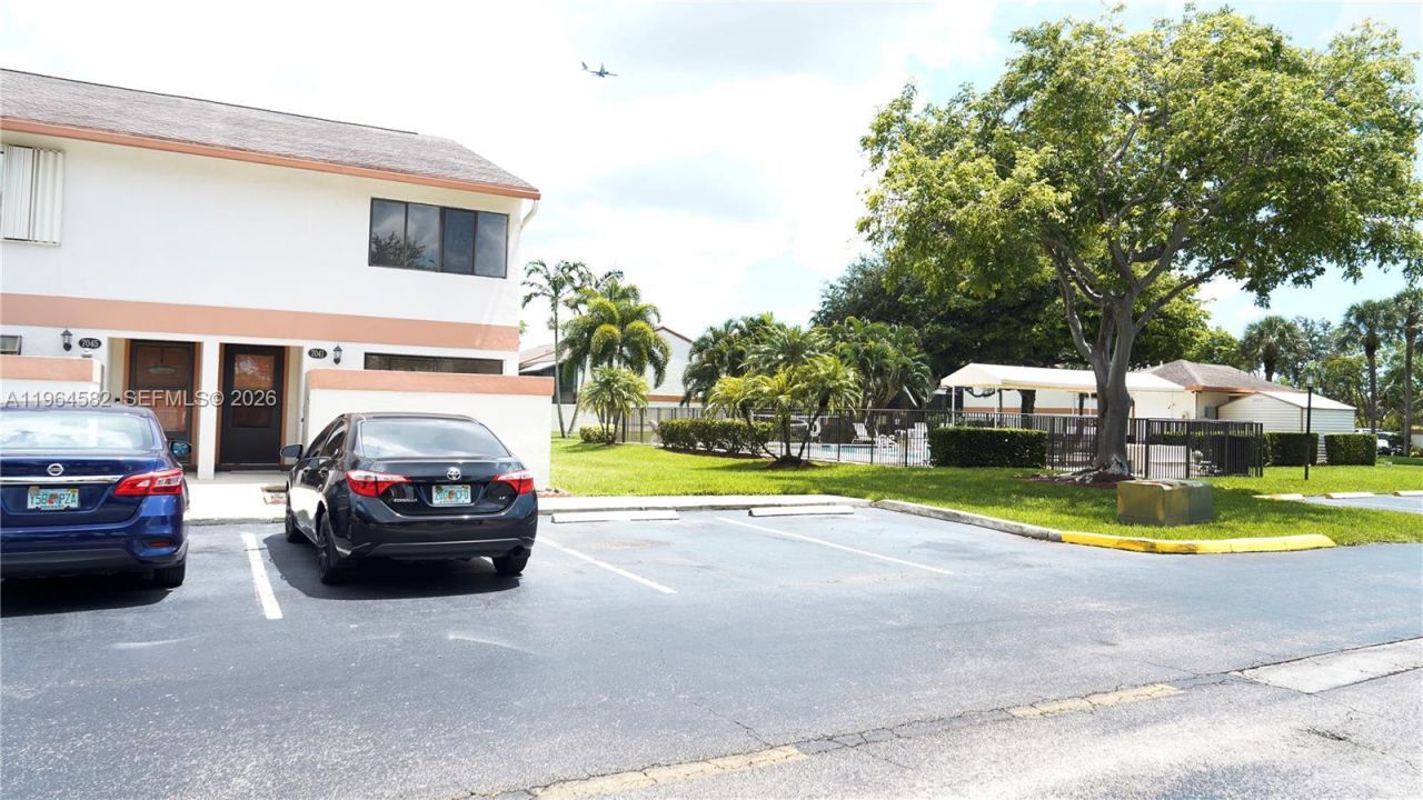 7041 SW 42nd Pl, Davie, FL 33314 Photo