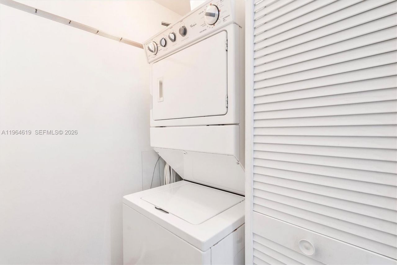 244 Biscayne Blvd, Unit 1906, Miami, FL 33132 Photo