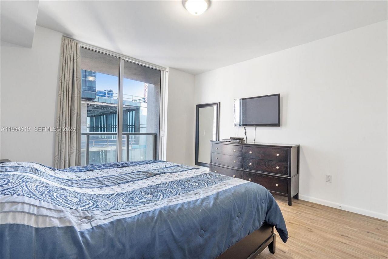 244 Biscayne Blvd, Unit 1906, Miami, FL 33132 Photo