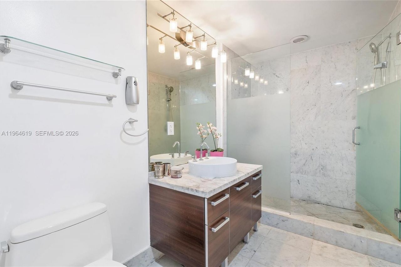 244 Biscayne Blvd, Unit 1906, Miami, FL 33132 Photo