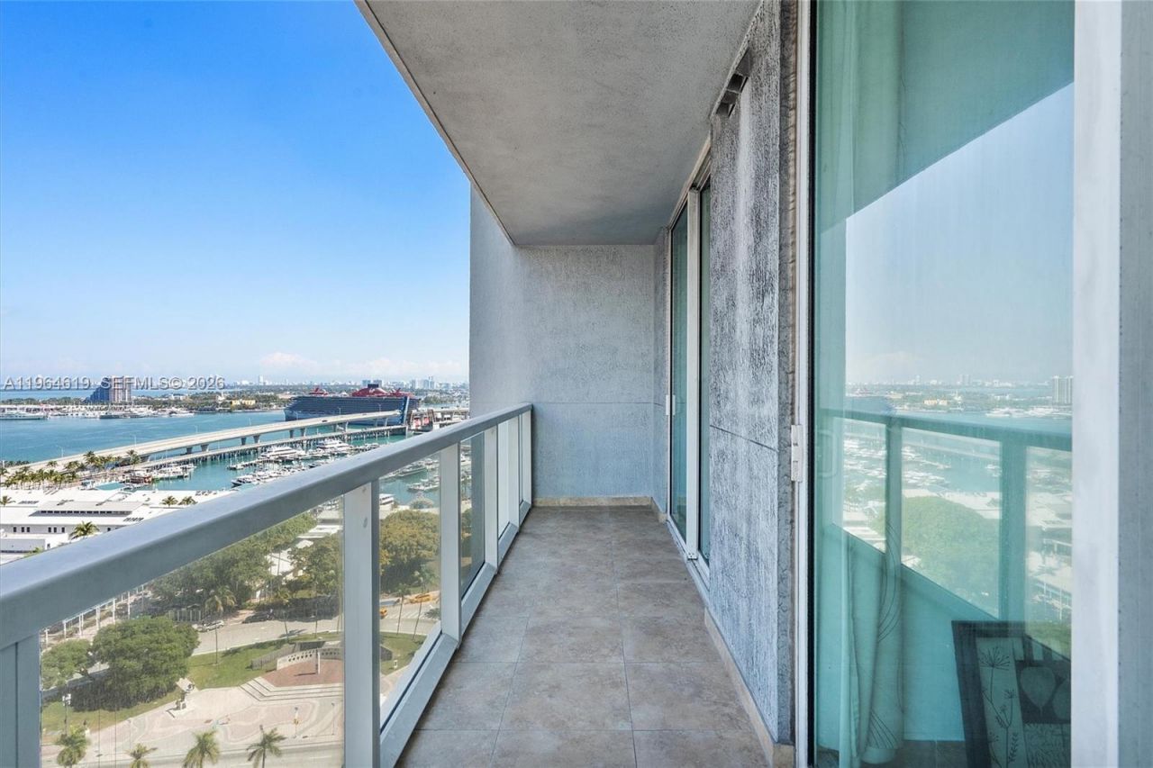 244 Biscayne Blvd, Unit 1906, Miami, FL 33132 Photo