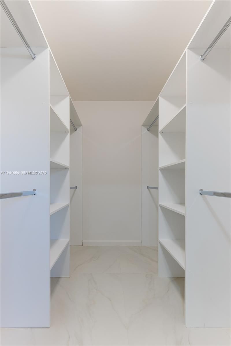 2415 NE 35th Dr, Fort Lauderdale, FL 33308 Photo