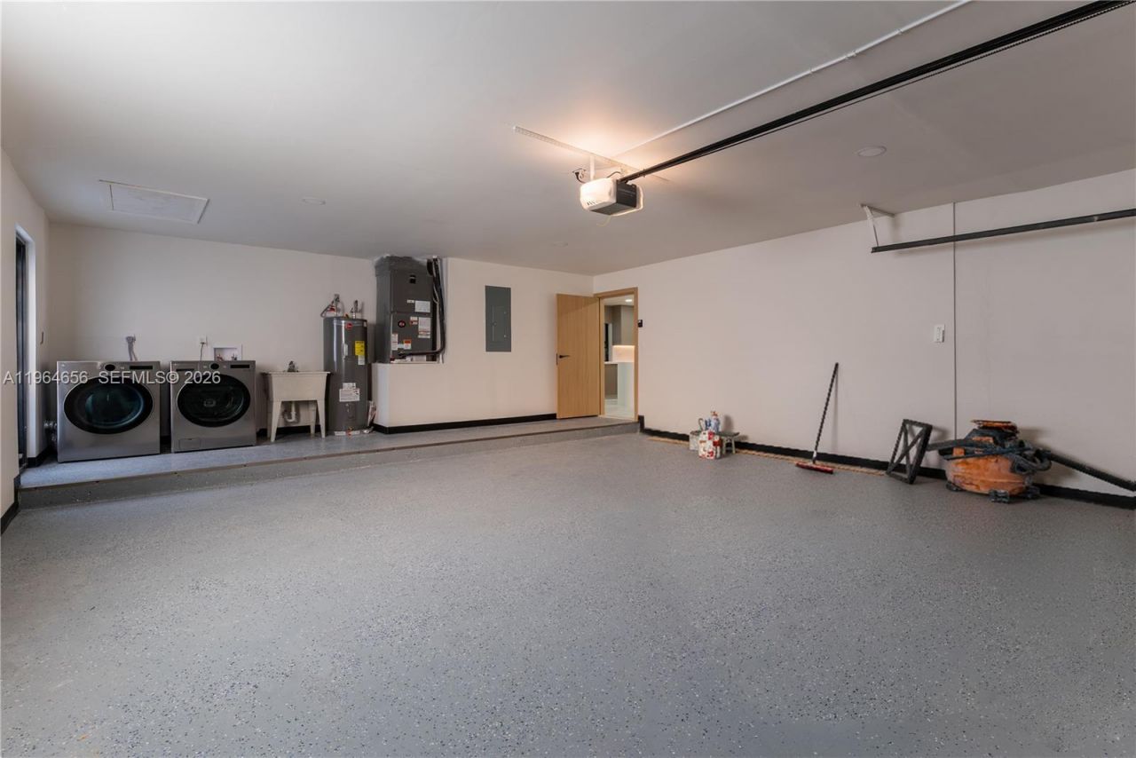 2415 NE 35th Dr, Fort Lauderdale, FL 33308 Photo