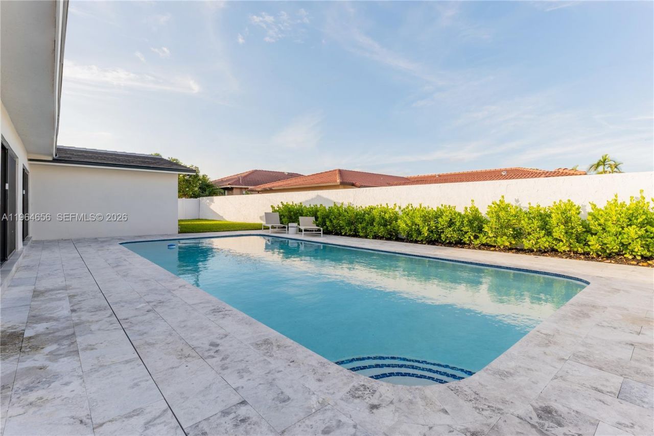 2415 NE 35th Dr, Fort Lauderdale, FL 33308 Photo