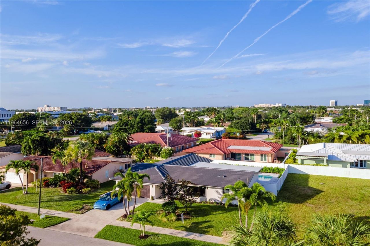 2415 NE 35th Dr, Fort Lauderdale, FL 33308 Photo