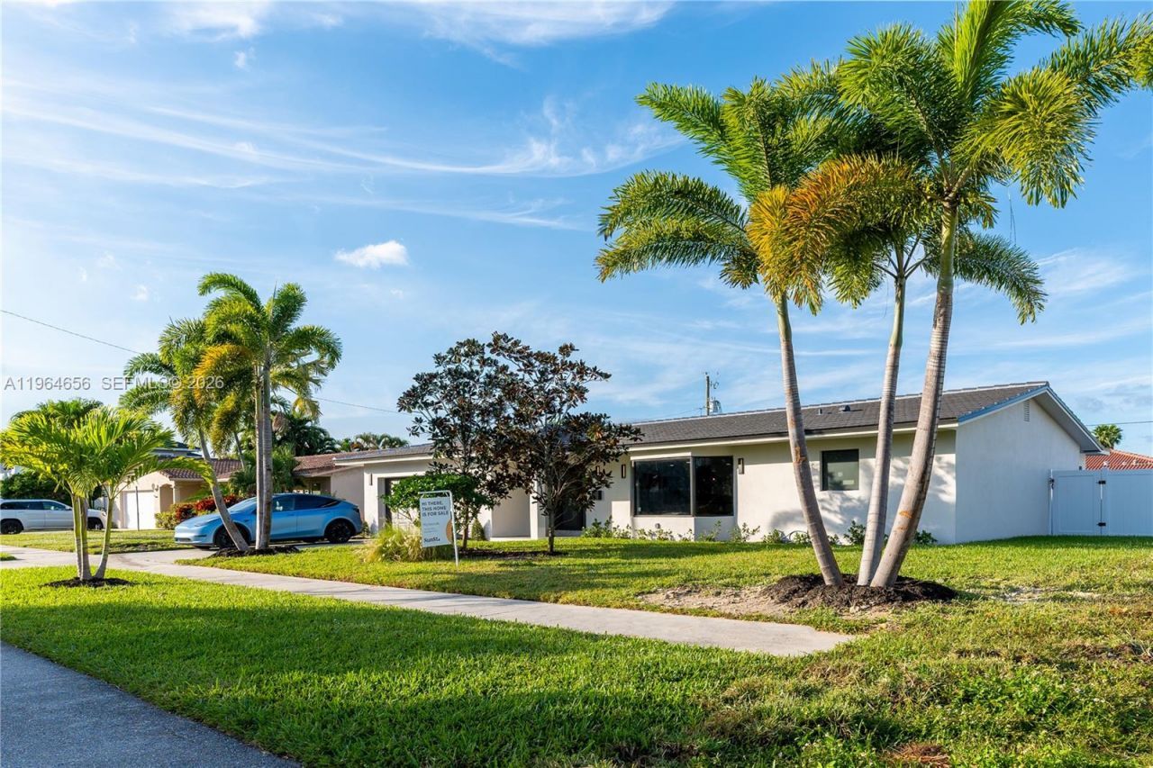 2415 NE 35th Dr, Fort Lauderdale, FL 33308 Photo