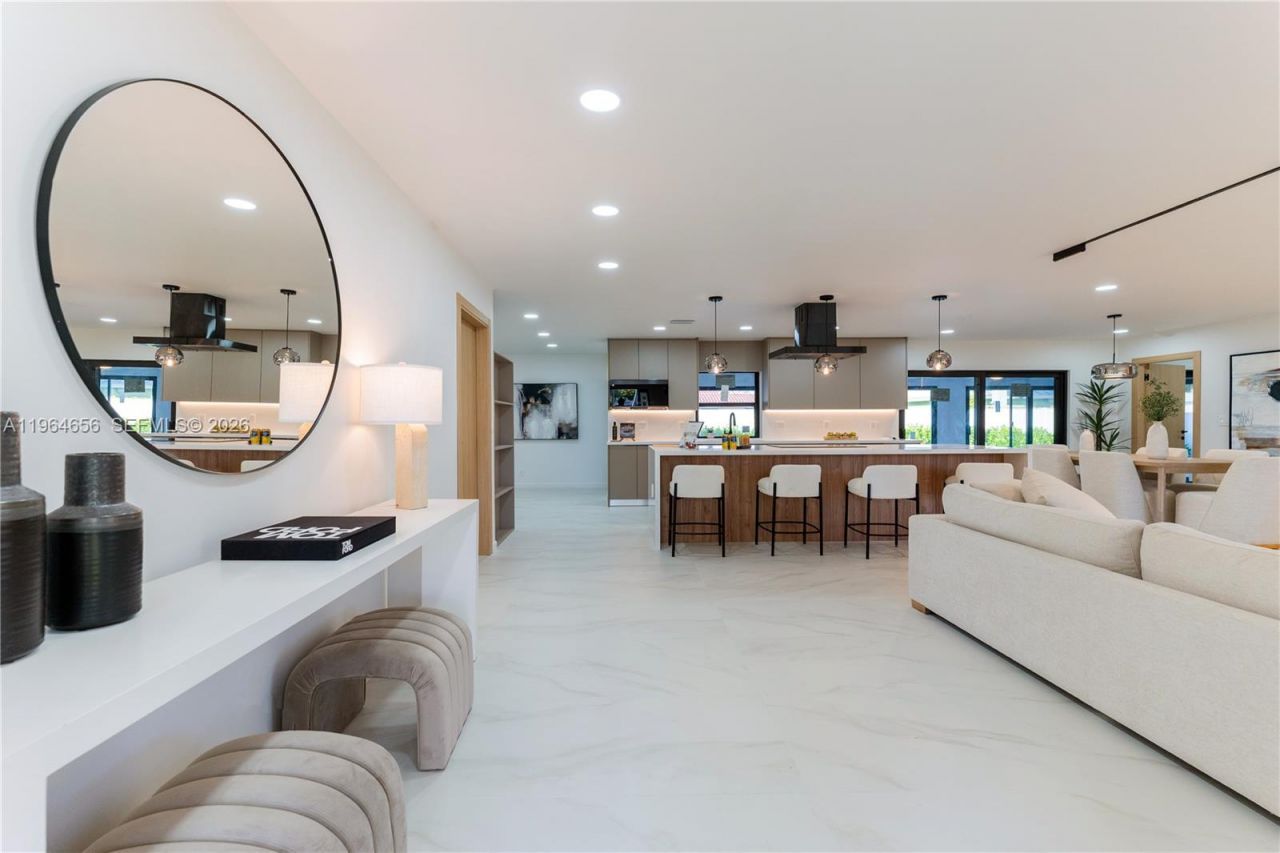 2415 NE 35th Dr, Fort Lauderdale, FL 33308 Photo