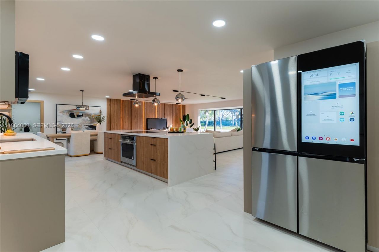 2415 NE 35th Dr, Fort Lauderdale, FL 33308 Photo