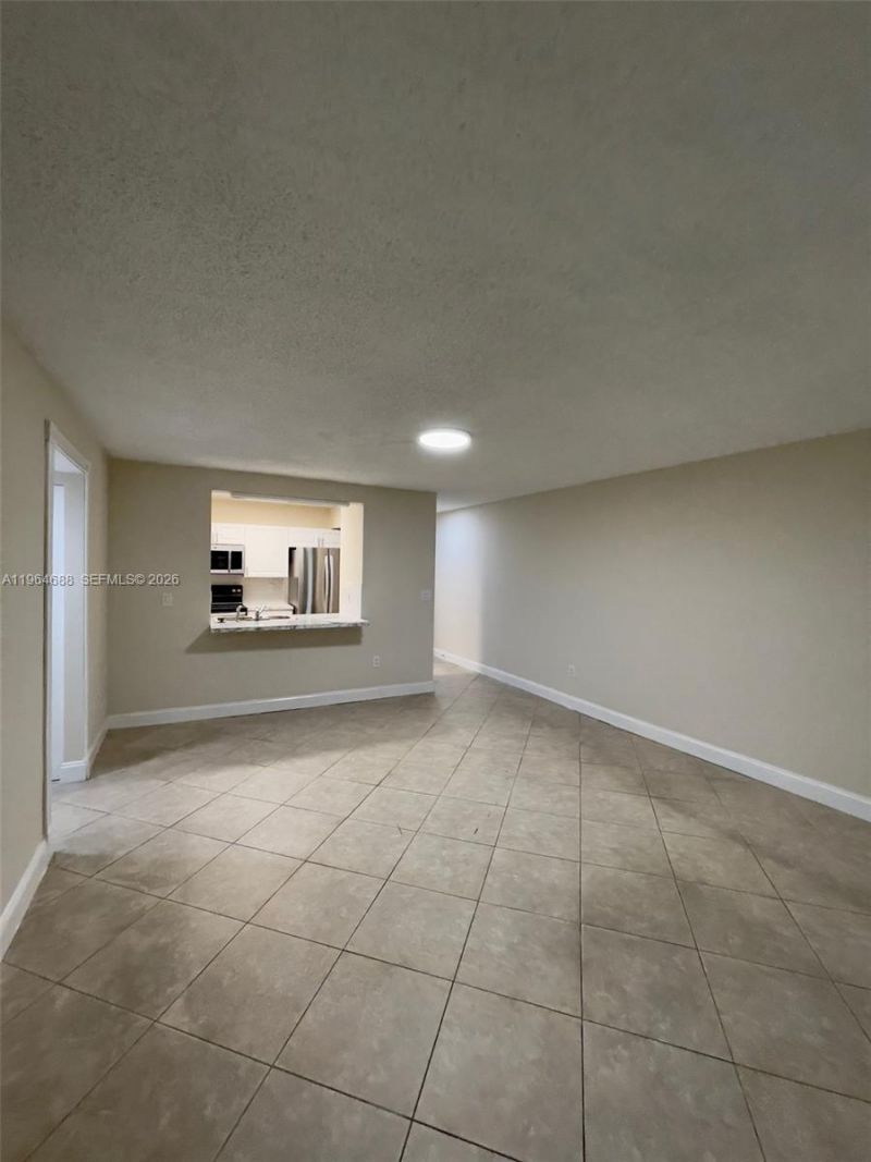 200 W Park Dr, Unit 207-1, Miami, FL 33172 Photo