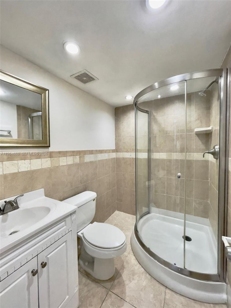 200 W Park Dr, Unit 207-1, Miami, FL 33172 Photo