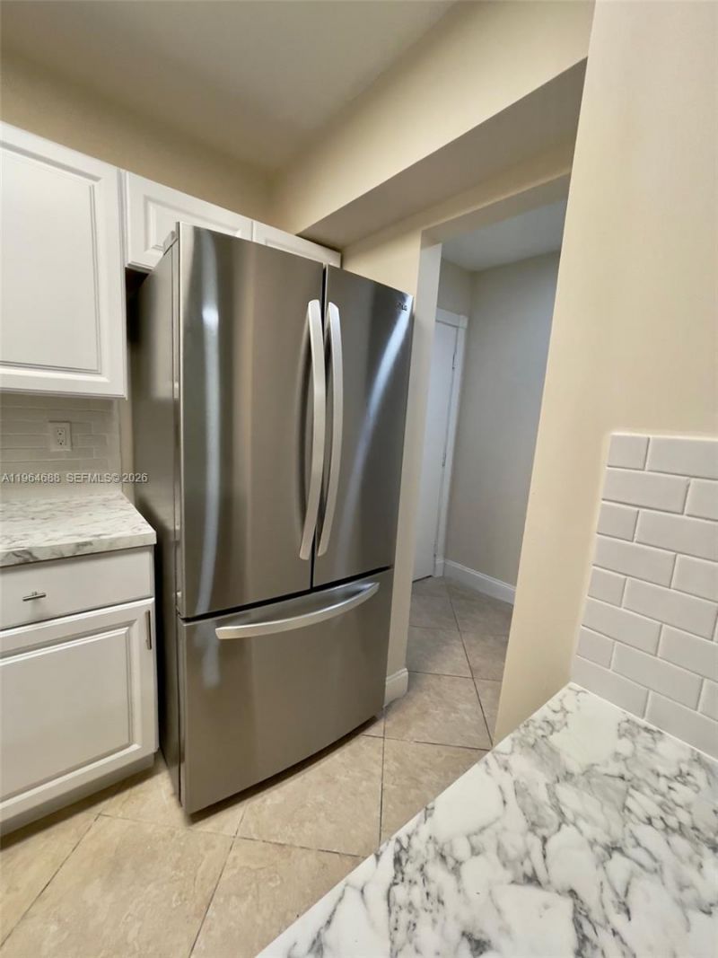 200 W Park Dr, Unit 207-1, Miami, FL 33172 Photo