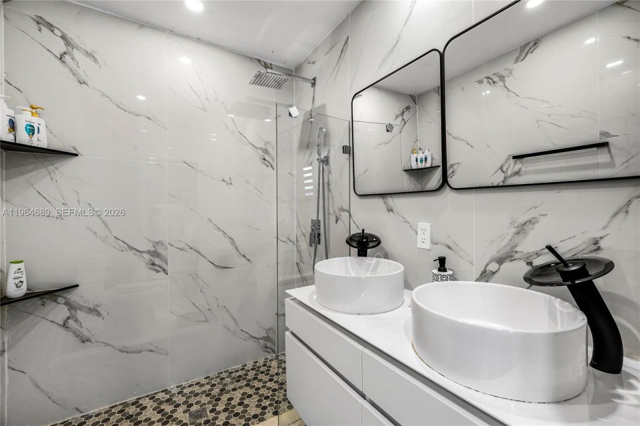 285 NW 45th St, Miami, FL 33127 Photo