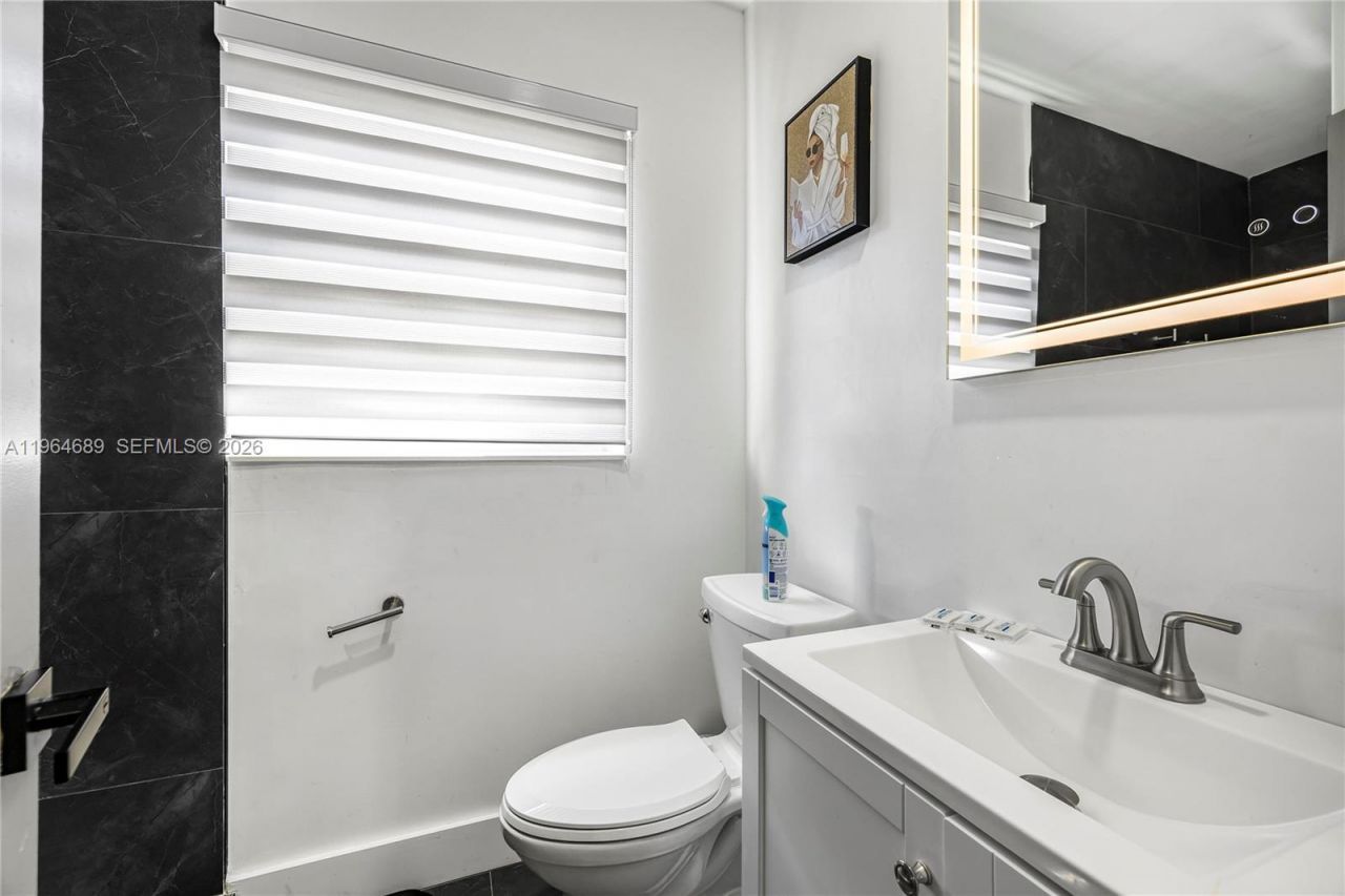 285 NW 45th St, Miami, FL 33127 Photo