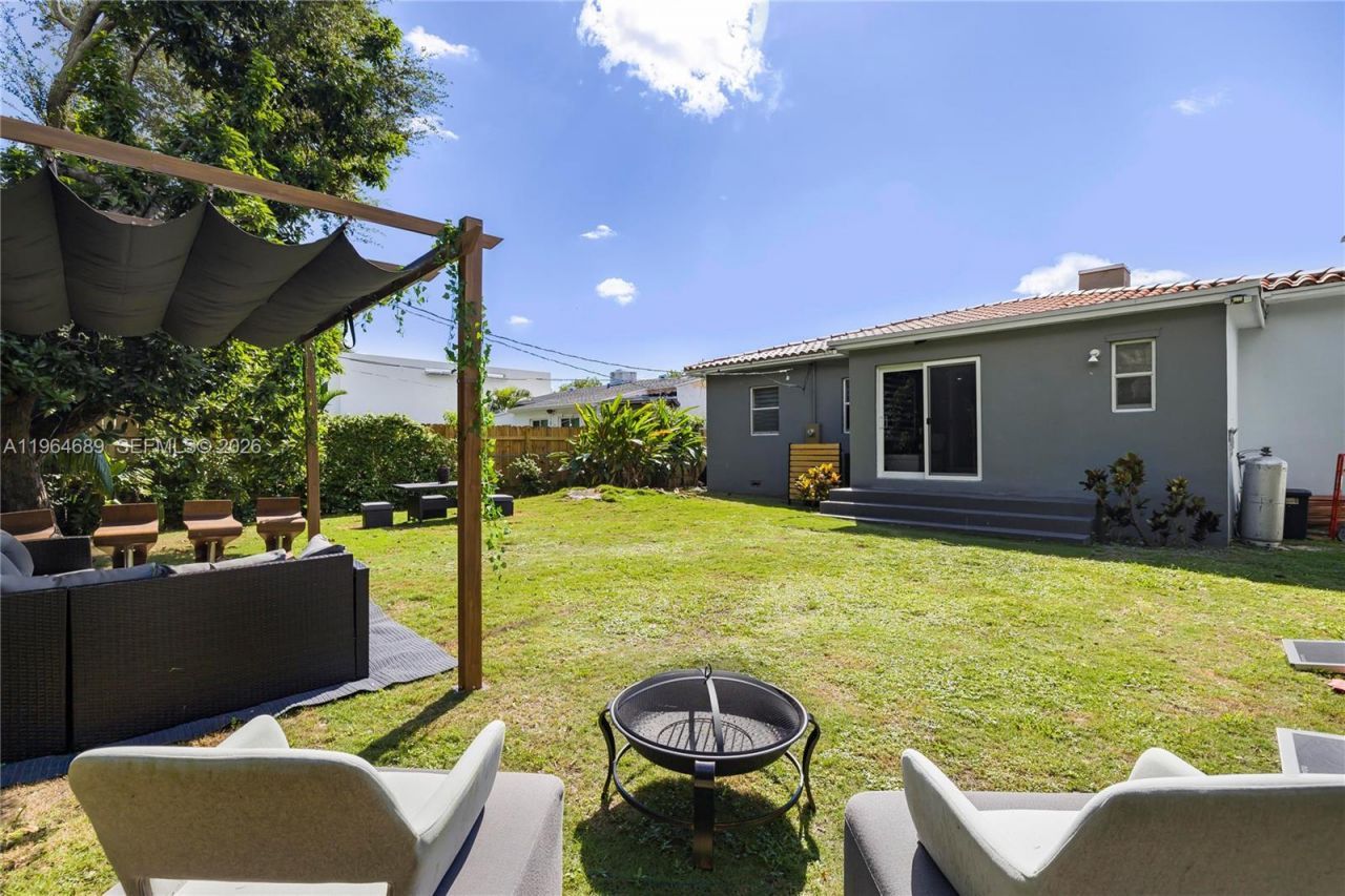 285 NW 45th St, Miami, FL 33127 Photo