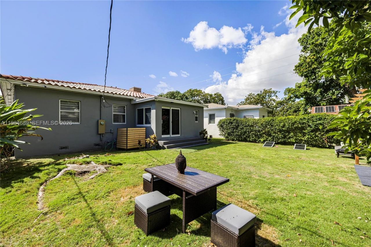 285 NW 45th St, Miami, FL 33127 Photo